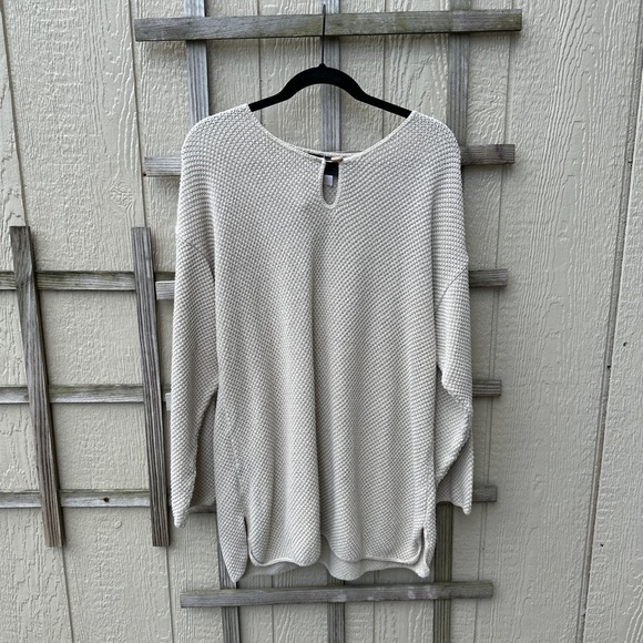 Pierre Cardin crochet sweater 🫶🏻✨ - Picture 1 of 3